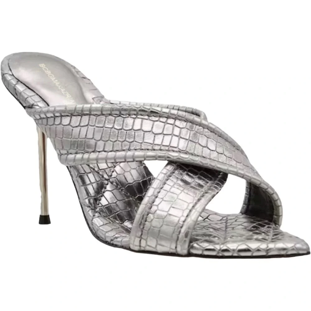 BCBGMAXAZRIA Women’s Talli Metallic Leather Pewter Sandals - Picture 1 of 7